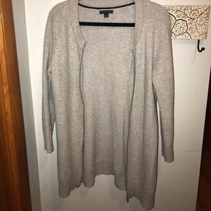 Tommy Herringbone Sweater